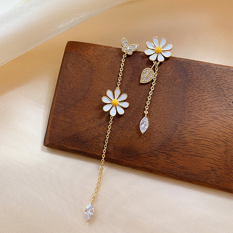 Daisy Drop Mismatched Earrings