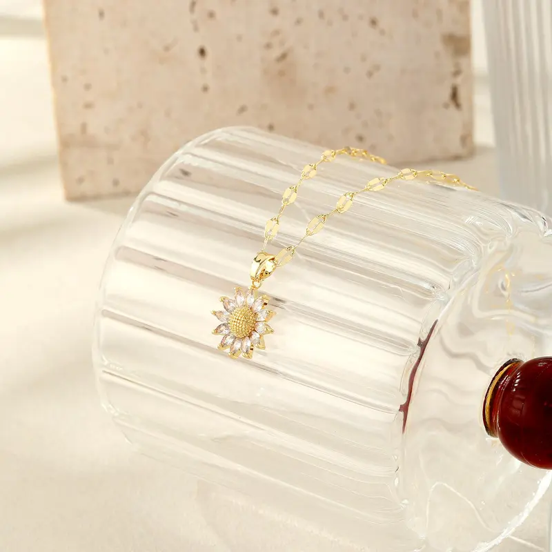 Dainty Sunflower Necklace