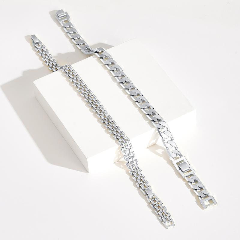 Minimal Chunky Anklet