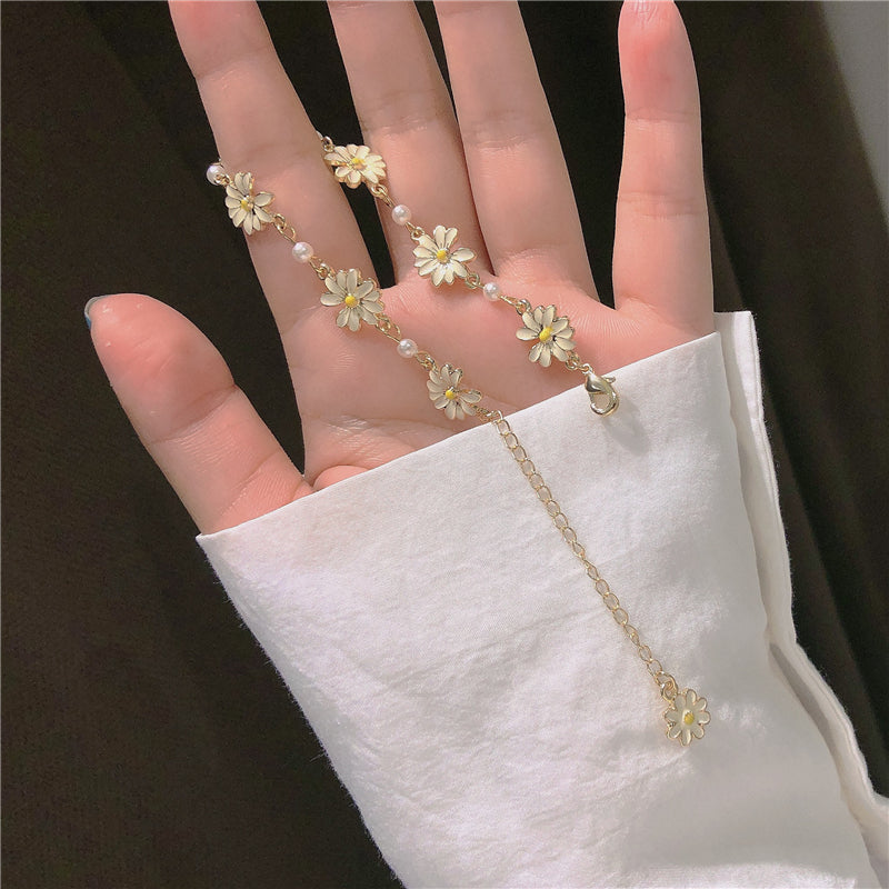 Daisy Drop Mismatched Earrings