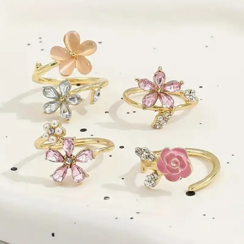 4pc Elegant Rhinestone Ring Set