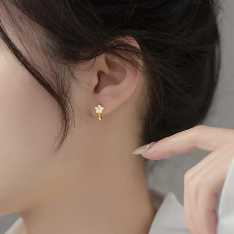 Daisy Flower Hoop Earrings