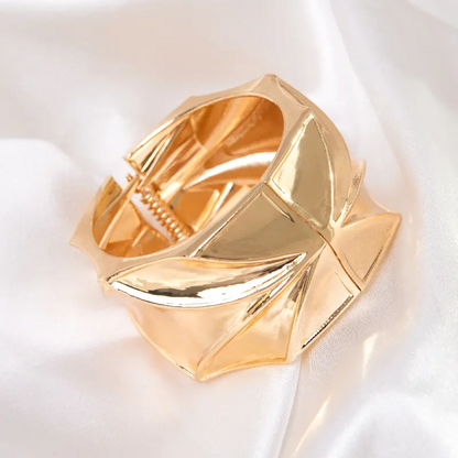 Circular Folded Bracelet