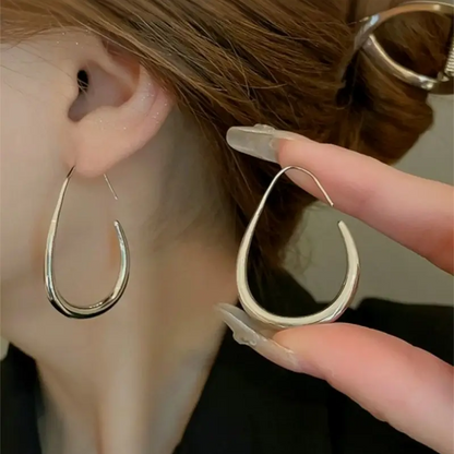Lightweight Oval Earrings