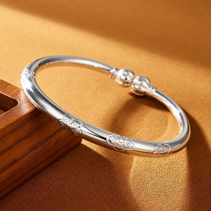 Exquisite Floral Bangle