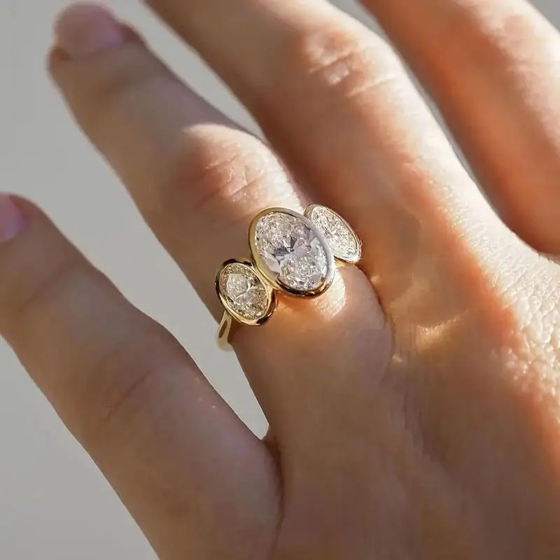 Oval Diamond Ring