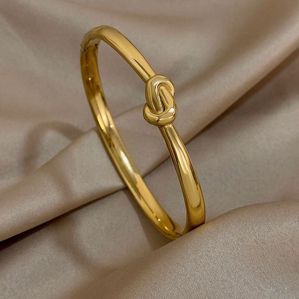 Dainty Thin Knotted Bracelet