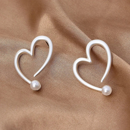 Open Heart Wire Pearl Stud Earrings