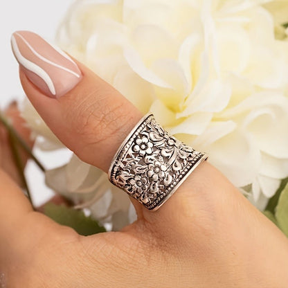 Vintage Floral Carved Wide Ring