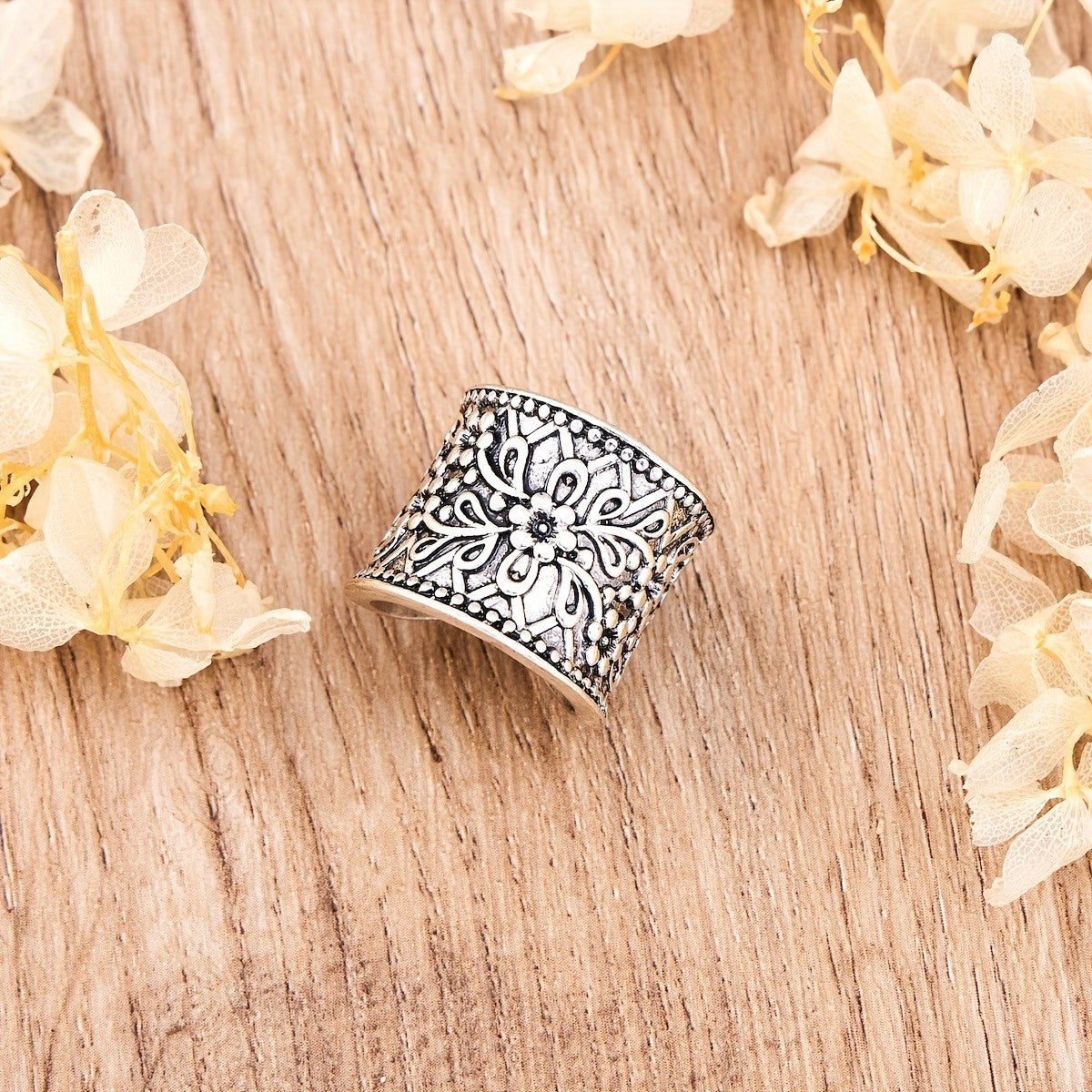 Vintage Floral Carved Wide Ring