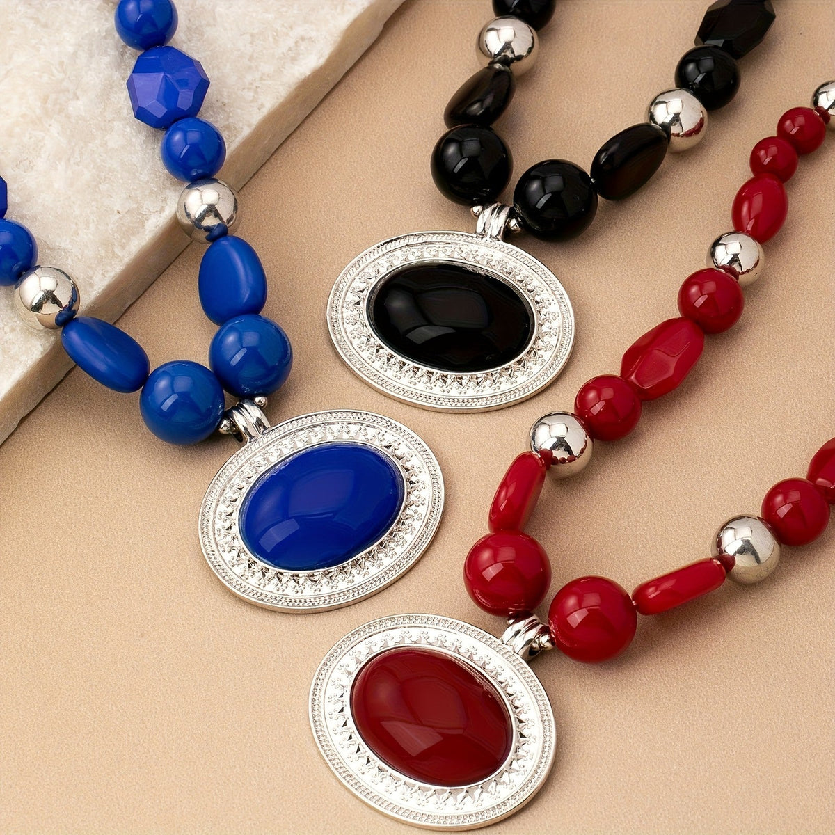 Red Bead Oval Pendant Necklace