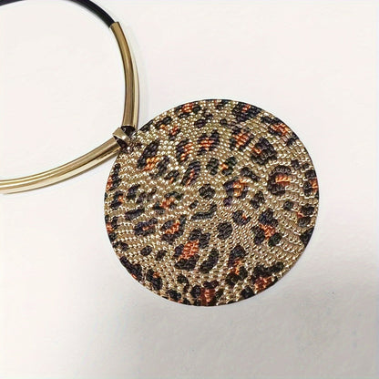 Leopard Print Round Pendant Necklace