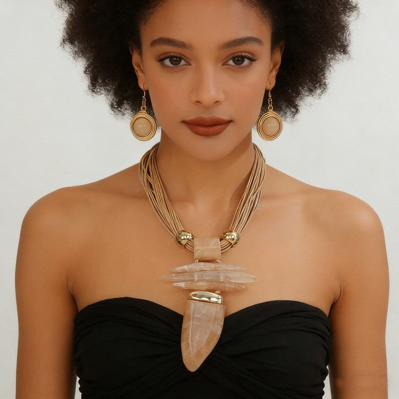 Turquoise Horn Pendant Set