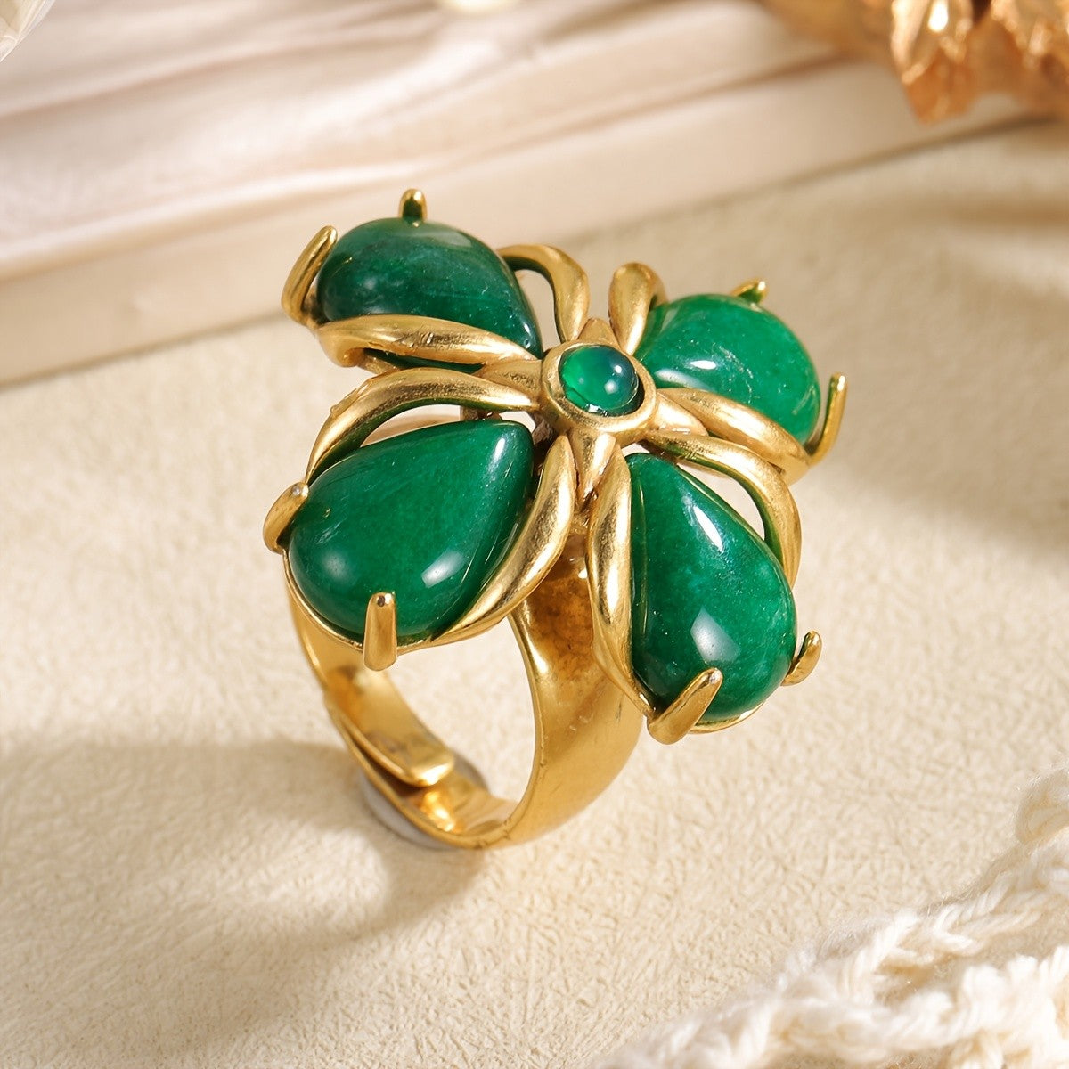 Green Clover Flower Ring