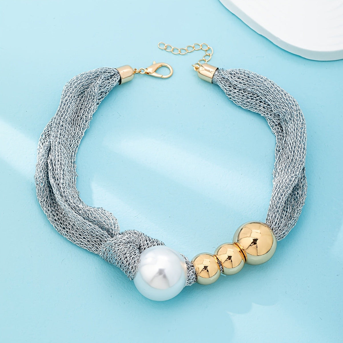 Mesh Knot Pearl Necklace