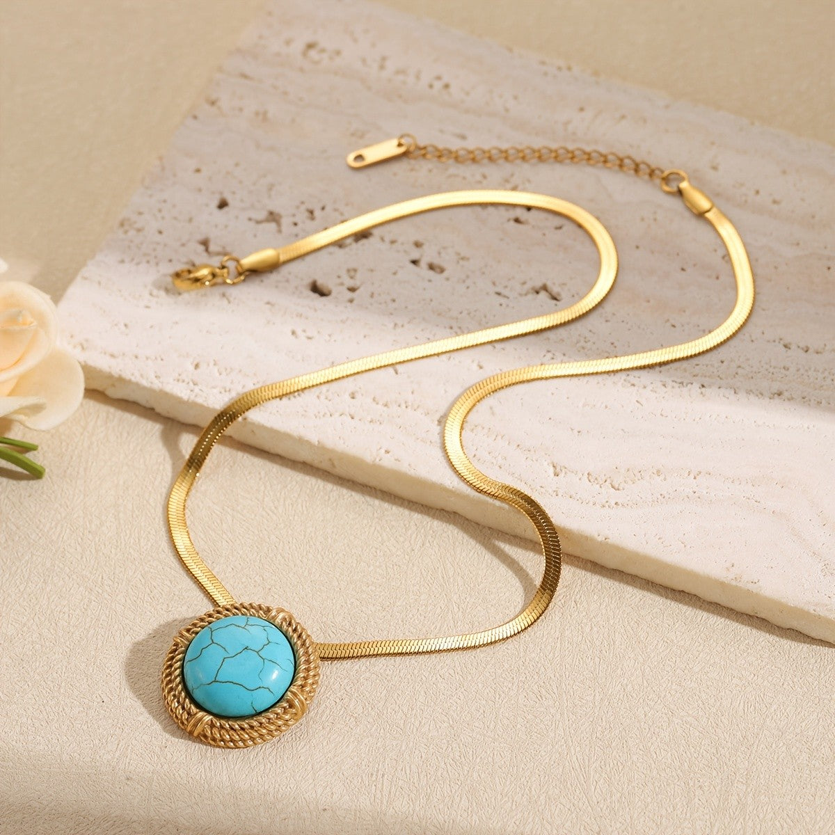 Turquoise Rope Circle Necklace