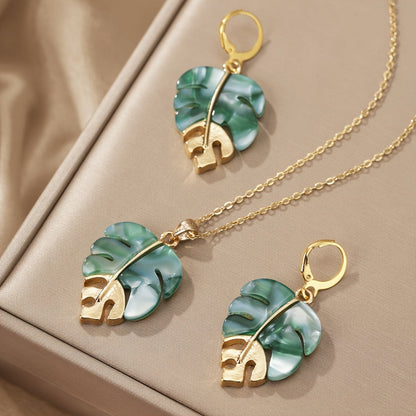 Green Leaf Necklace & Earring Set
