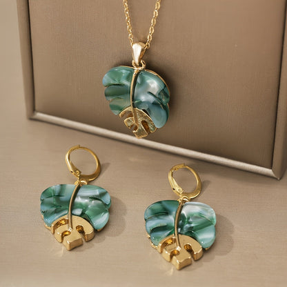 Green Leaf Necklace & Earring Set