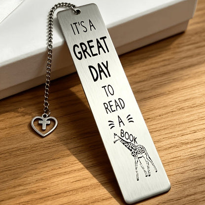 Giraffe Reading Bookmark