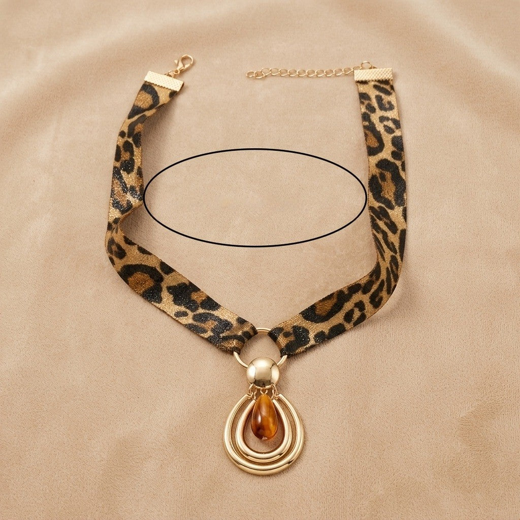 Leopard Ribbon Teardrop Necklace