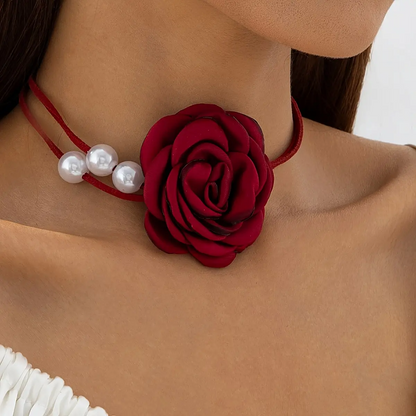 Rose Collarbone Necklace