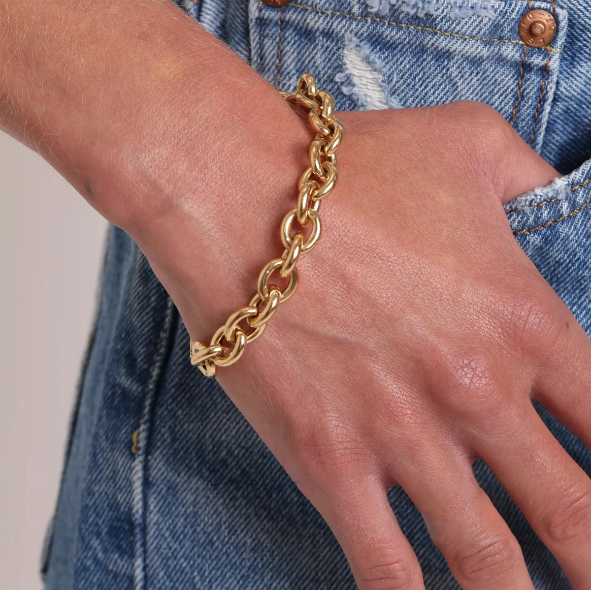 Minimal O Link Bracelet