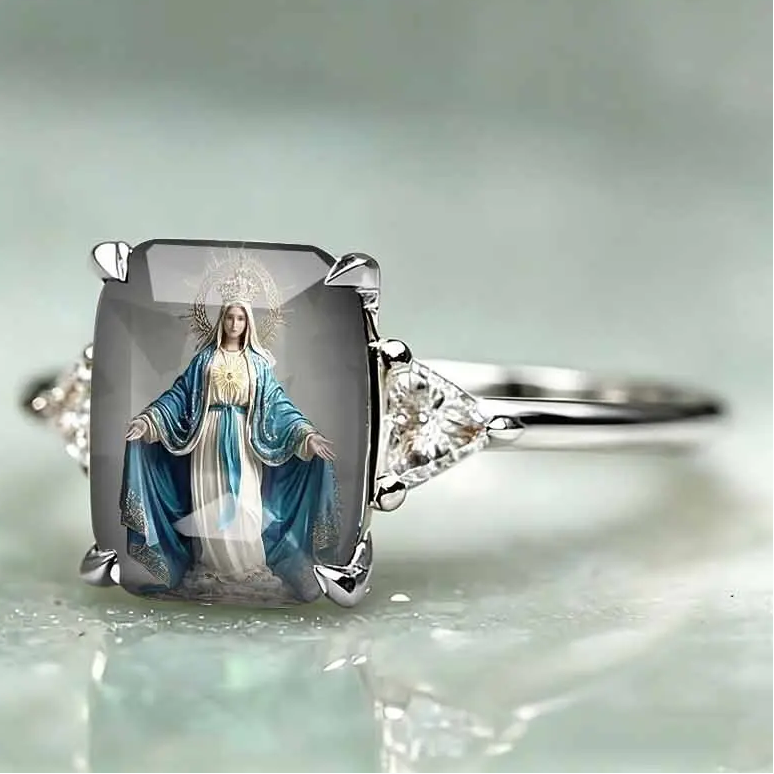 Classical Renaissance Statement Ring